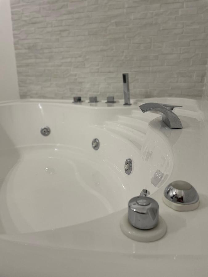 Rosa Dei Venti Apartment Катания Екстериор снимка