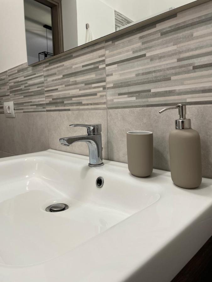 Rosa Dei Venti Apartment Катания Екстериор снимка